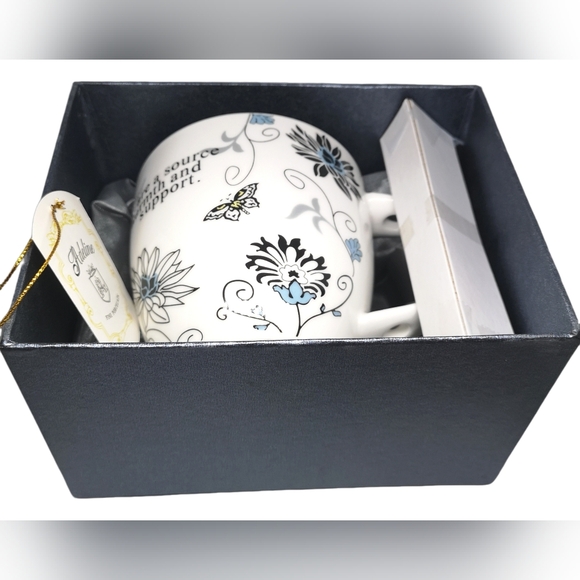 ❤️*Brand New* Adeline Porcelain Mug with spoon for Aunt - Picture 6 of 11